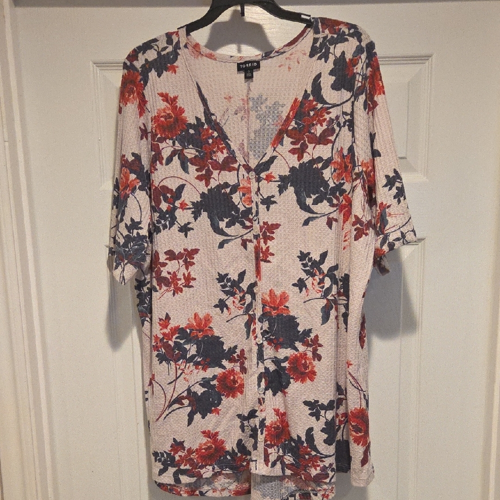 Torrid Red and Blue Floral Faux Button-Up Blouse